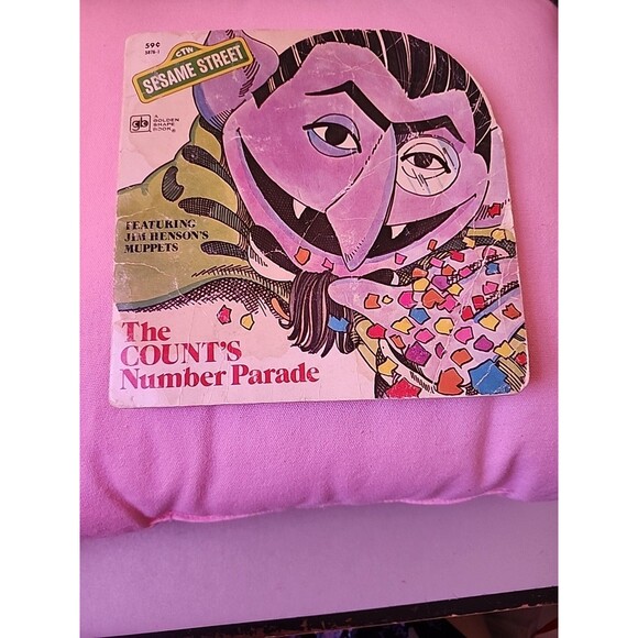 Vintage 1977 Sesame Street The Counts Number Parade Golden Shape Book Children - Picture 2 of 7